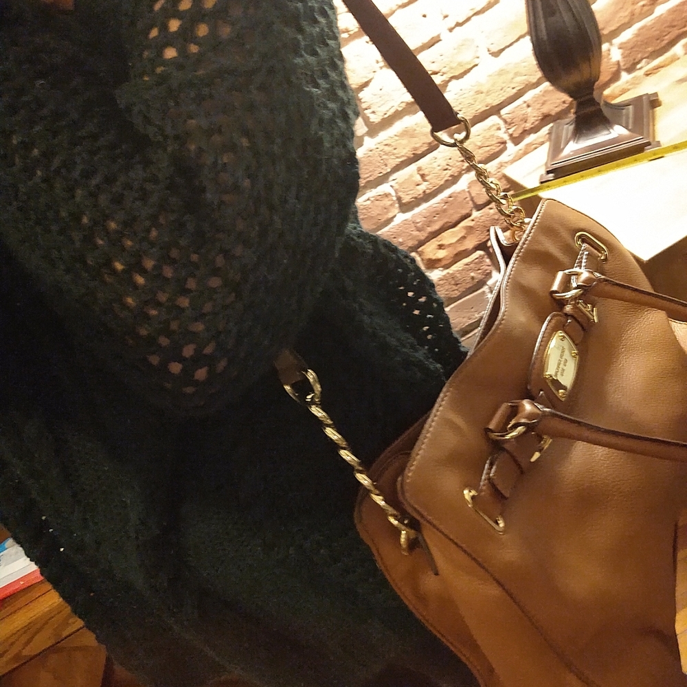 Medium tan soft leather MICHAEL KORS satchel bag!